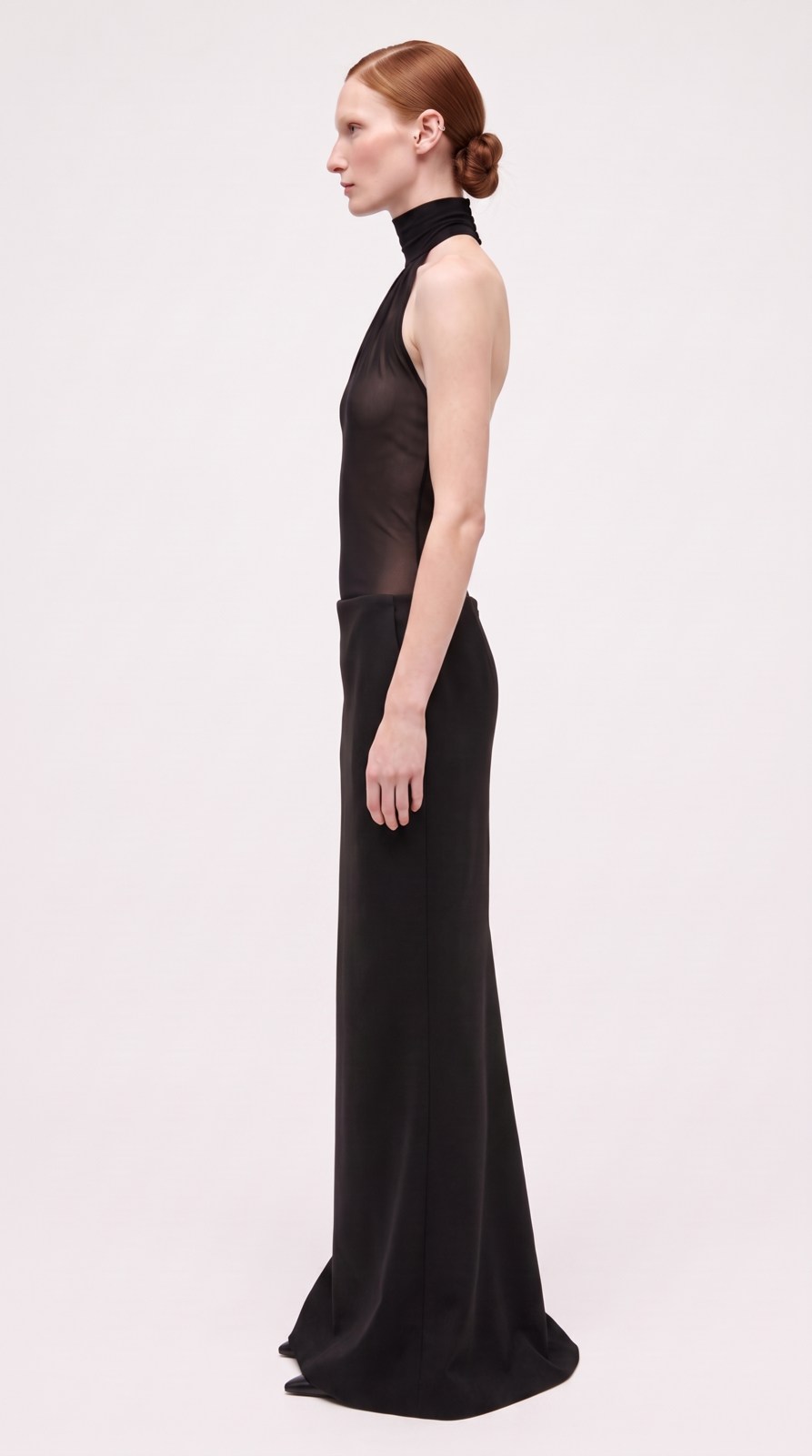 Side view of fashion look 3