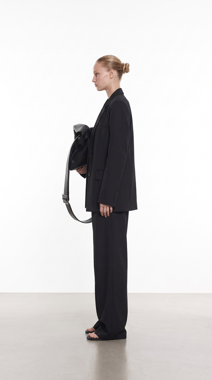 Side view of fashion look 2